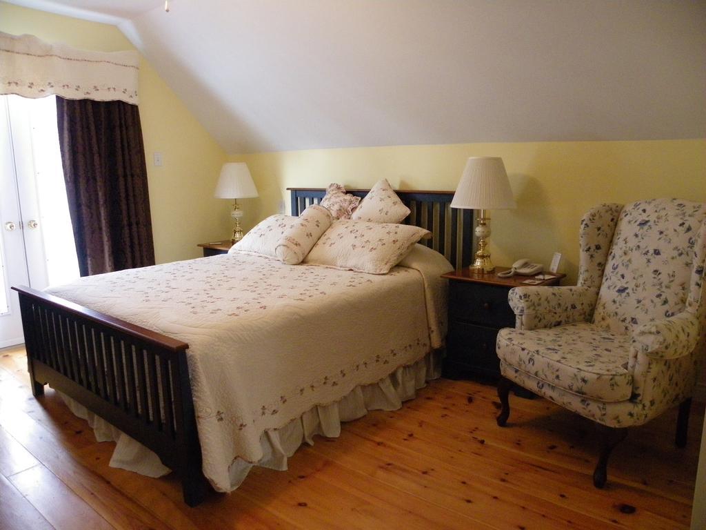 The Colonel'S In Bed And Breakfast Fredericton Camera foto
