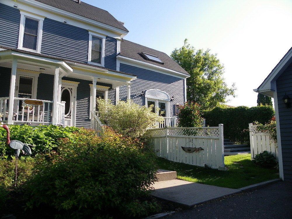 The Colonel'S In Bed And Breakfast Fredericton Esterno foto